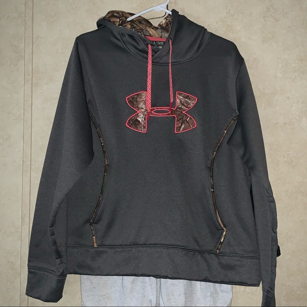 Under Armour pull over